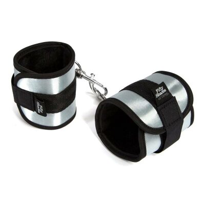 Fifty Shades of Grey Totally His | Weiche Handschnellen