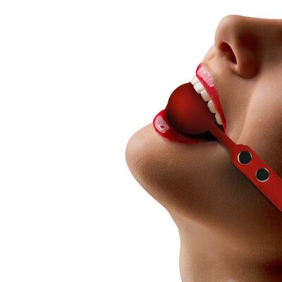 Ouch! Silicone Ball Gag | Bâillon boule ajustable en silicone rouge
